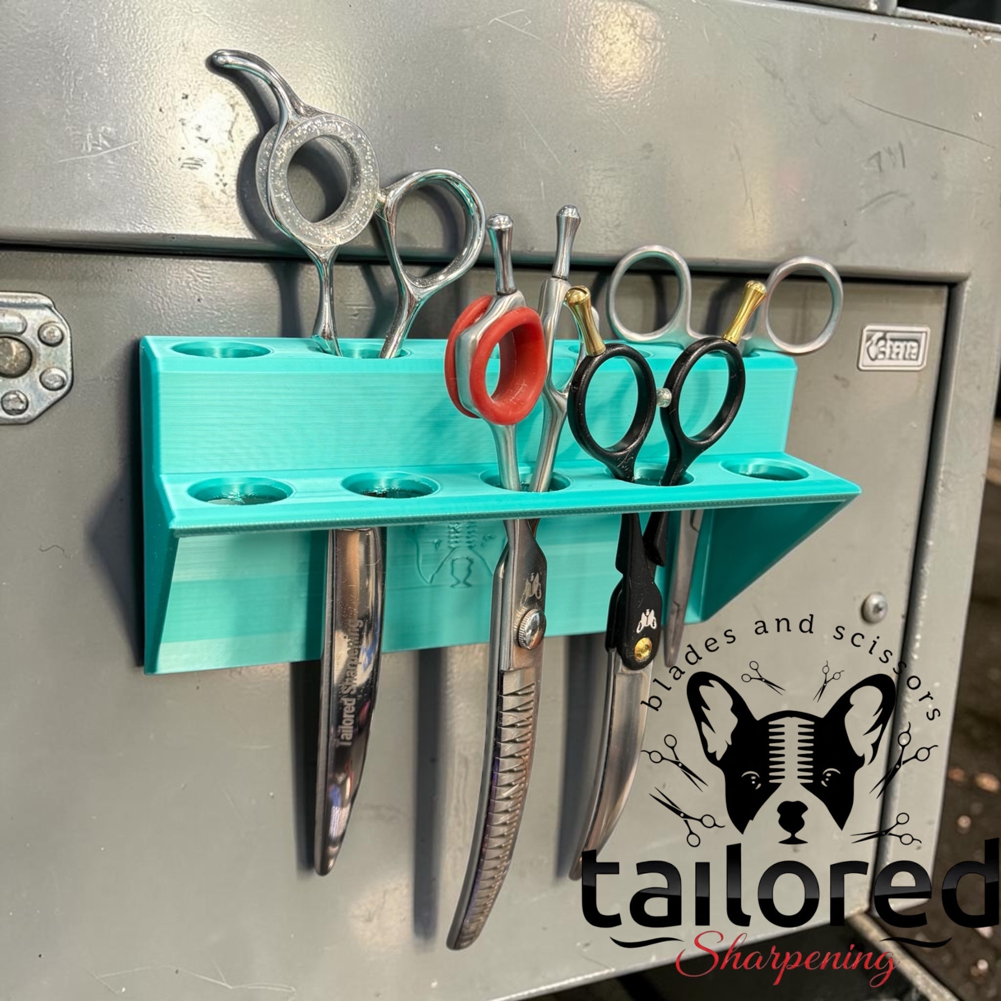 Tailored essentials magnetic scissor holder